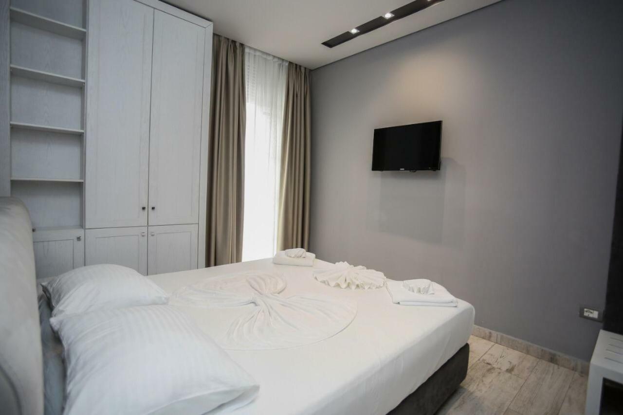 Lubjana Hotel ดูร์เรส ภายนอก รูปภาพ